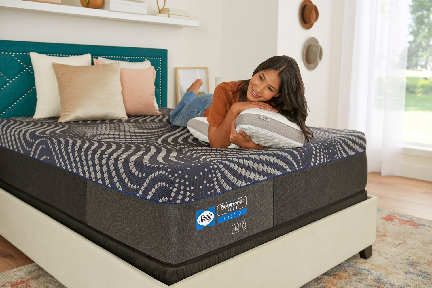 Sealy Hybrid Posturepedic Plus Queen Mattress