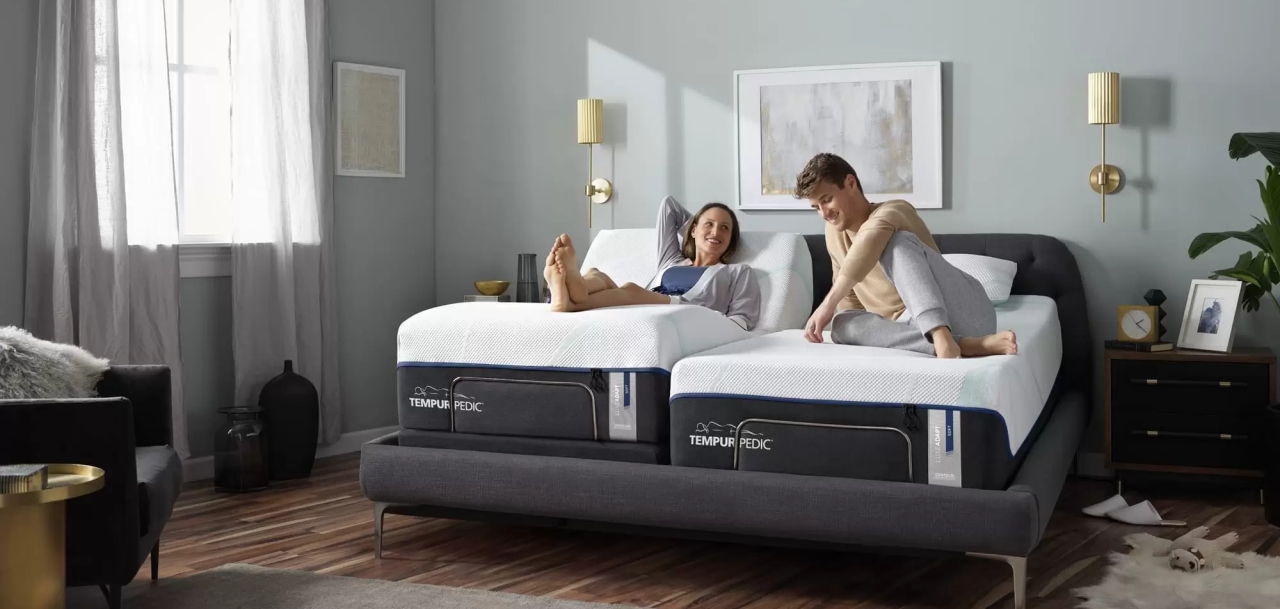 TEMPUR-LuxeAdapt with TEMPUR-Ergo Smart Base