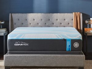 TEMPUR-LUXEbreeze 2.0 SOFT Mattress front view in bedroom